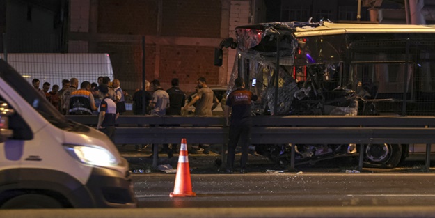 Metrobüs faciası yaşanırken bakın neredeymiş! İmamoğlu'na tepkiler çığ gibi