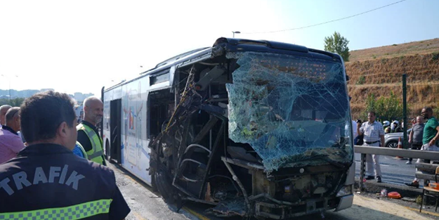 Metrobüs felaketi göz göre göre gelmiş! 2 Mayıs'ta yapılan paylaşım isyan ettirdi