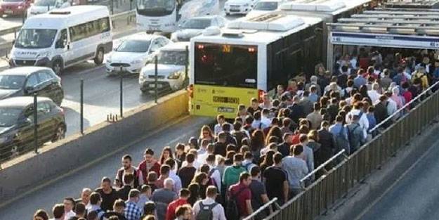 Metrobüs kaza mı yaptı? Metrobüs seferleri neden yapılmıyor?