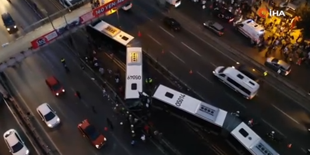 Metrobüs kazasının yaşandığı bölge havadan görüntülendi!