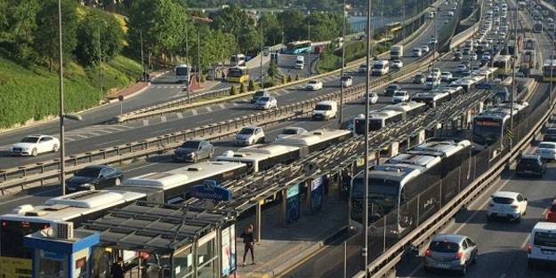 Metrobüs seferleri neden yapılamıyor? Metrobüsler neden gelmiyor?