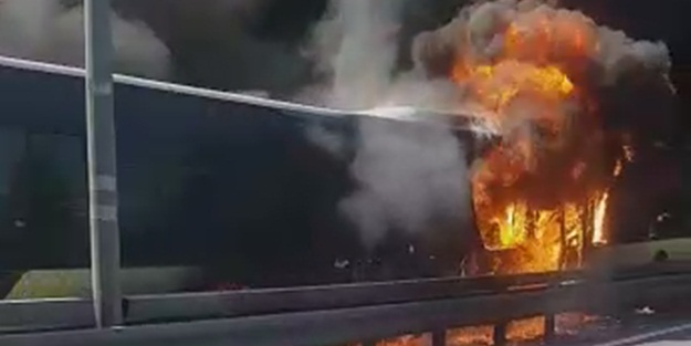 Metrobüs yangınında yeni görüntü ortaya çıktı