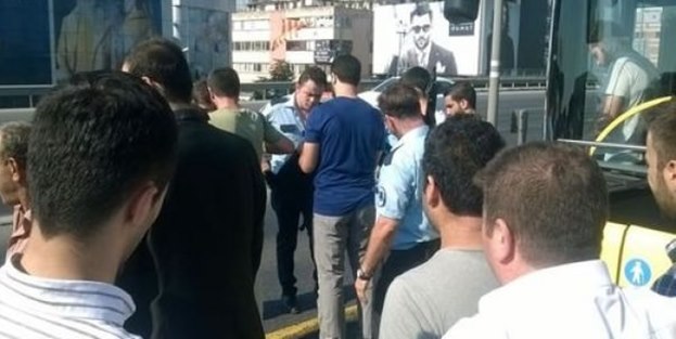 Metrobüs'te canlı bomba alarmı