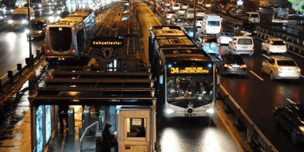 Metrobüs'te yeni dönem başlıyor