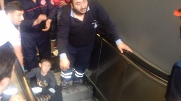 Metroda feci olay! 9 yaşındaki çocuk…