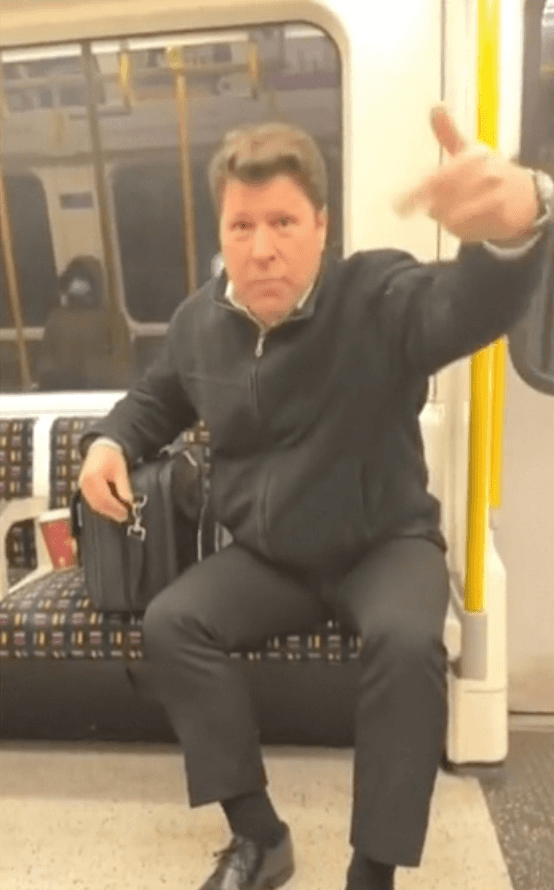 Metroda, Kur’an okuyan kişiye iğrenç taciz