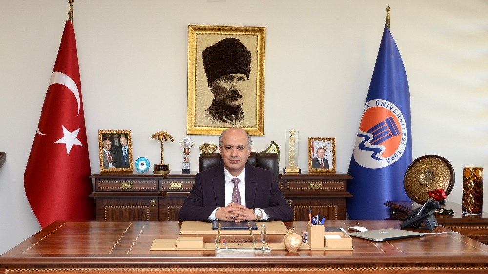 MEÜ Rektörü Çamsarı, Üniversitelerarası Kurul Yönetim Kuruluna yeniden seçildi 