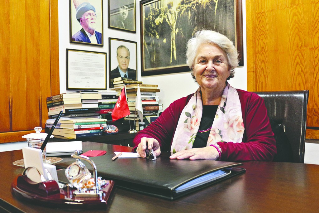 Mevlana’yı dünyaya torunları anlatıyor