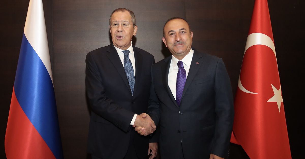 Çavuşoğlu ile Lavrov bir araya geldi!