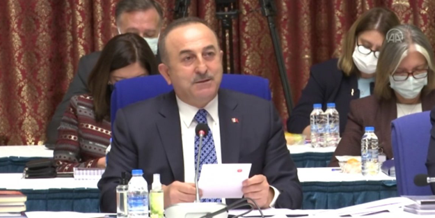 Çavuşoğlu'ndan HDP'li Garo Paylan'a Ermenistan 'yumruğu'