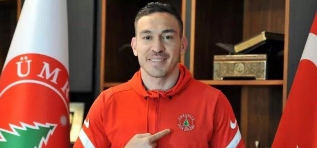 Mevlüt Erdinç futbolu bıraktı mı? Mevlüt Erdinç kaç yaşında?