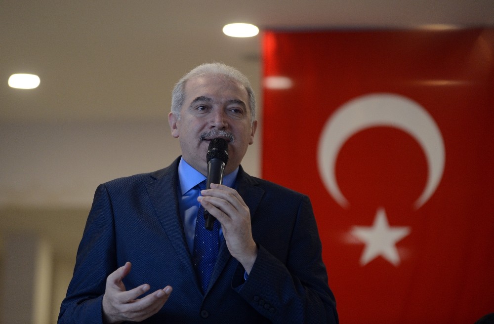 Mevlüt Uysal: “Büyükçekmece çamurdan kurtulacak” 