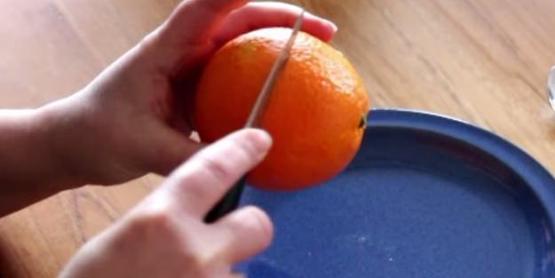 Meyve sebzeleri hep yanlış kesiyorduk! İşte doğru kesim yöntemleri...