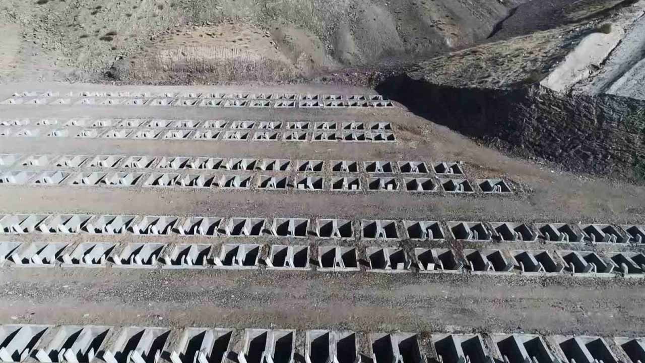 Mezar ziyareti artık dijitalleşti! Dünyanın öbür ucundan tek tıkla kabir ziyareti ve dua dönemi başladı