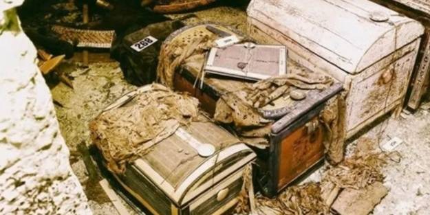 Mezardan servet çıktı! Şok eden olay