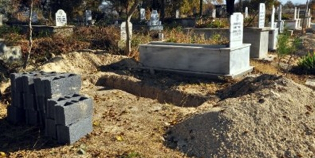 Kanser hastasını az kalsın diri diri gömeceklerdi