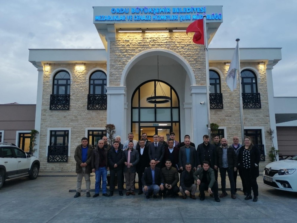 Mezarlık personeline korona virüs eğitimi 