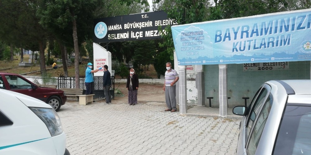 Mezarlıklara ücretsiz servis 