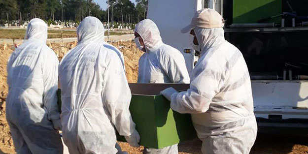 Mezarlıklarda da korona önlemleri artırıldı