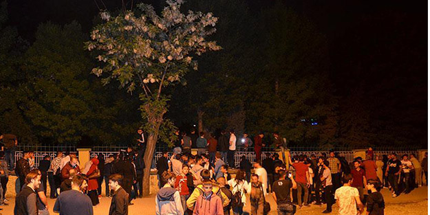 Mezarlıkta ağlayan kızın niye ağladığı ortaya çıktı!