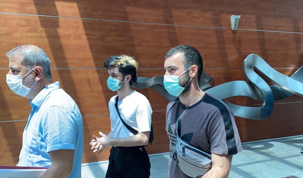 Mezarlıkta klip çeken 2 şüpheli adli kontrol şartıyla serbest 