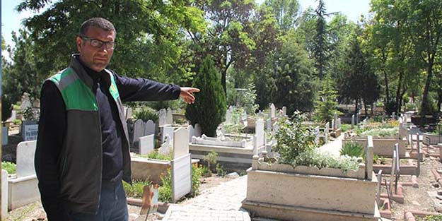 Mezarlıktaki gizemli kızı gören görevli konuştu!