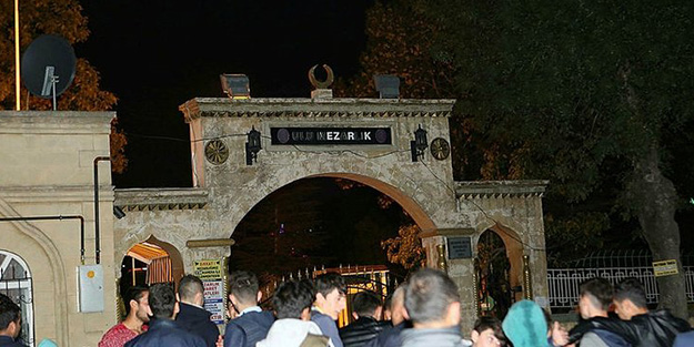 Mezarlıktaki gizemli kızla konuşan görevli ortaya çıktı!