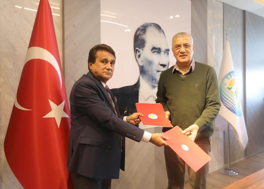 Mezitli Belediyesi, Belediye İş Sendikasıyla toplu sözleşme imzaladı 