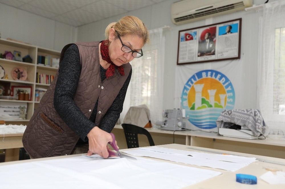 Mezitli’de korona virüse karşı çalışmalar sürüyor 