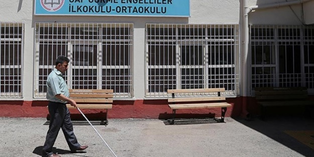 Mezun olduğu engelliler okuluna müdür olarak atandı