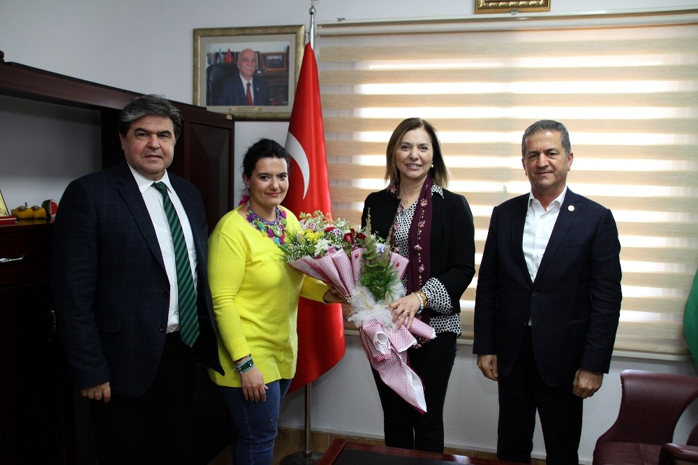 MHP Adana Milletvekili Ersoy, çiftçilerin sorunları hakkında bilgi aldı 