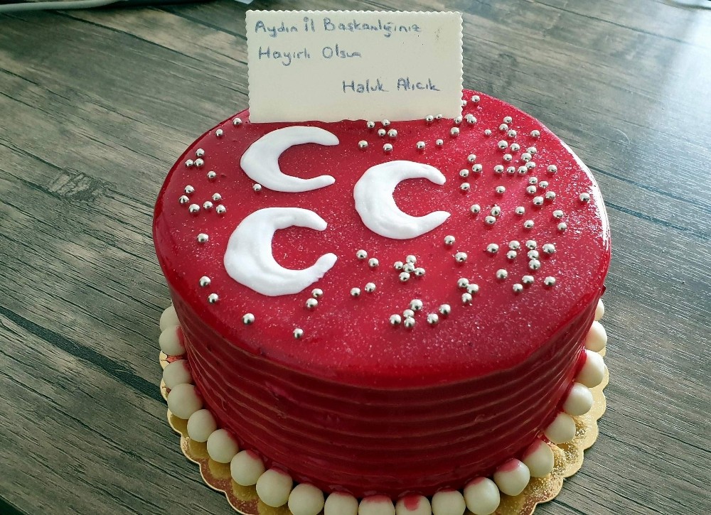 MHP Aydın İl Başkanı Alıcık’a 3 Hilalli Sürpriz 