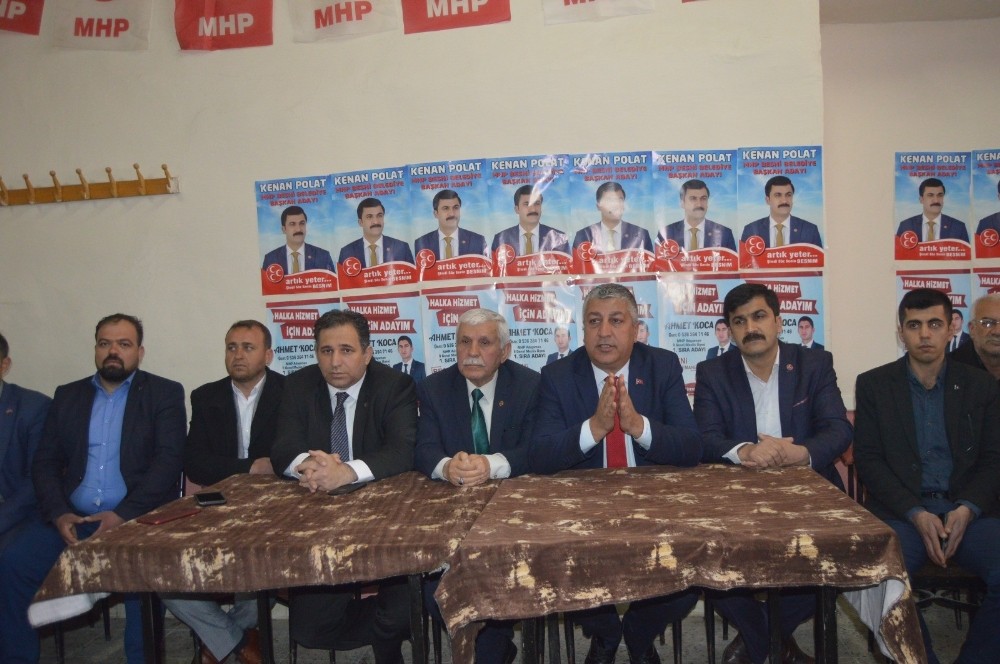MHP Belediye Başkan Adayı, AK Parti lehine adaylıktan çekildi 