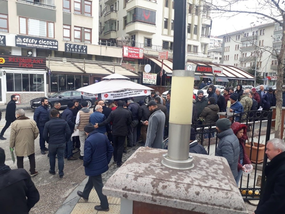 MHP Çankaya yaşanan afetlerin ardından kurban kesip dağıttı 