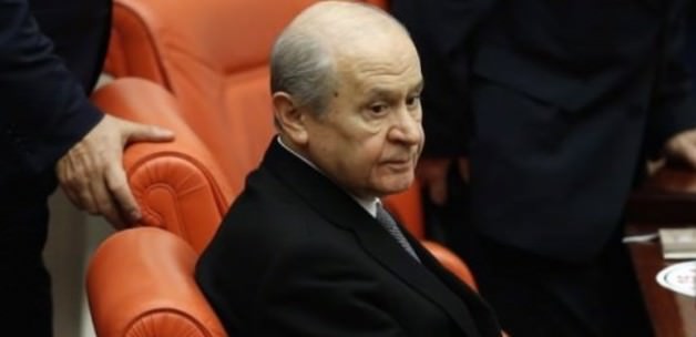 MHP bir kepenk daha indirdi