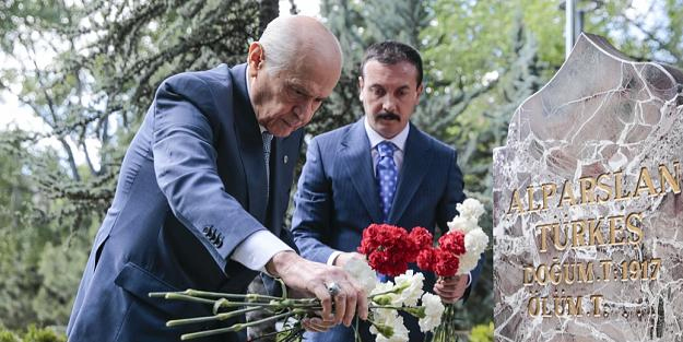 Başkanlık sistemi değişiyor mu? Devlet Bahçeli açıkladı