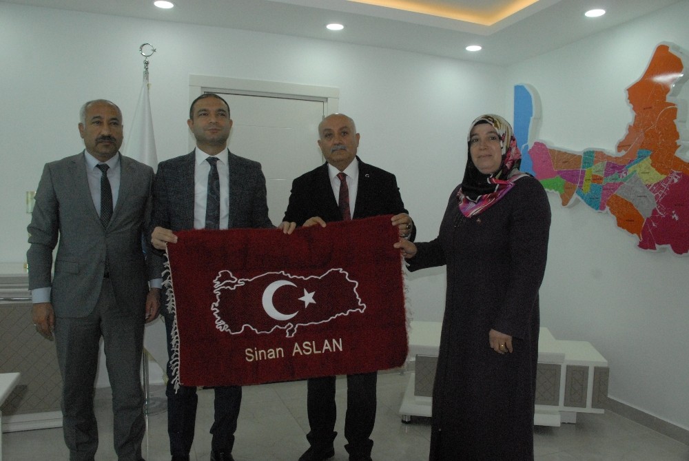 MHP heyetinden Başkan Vekili Aslan’a ziyaret 