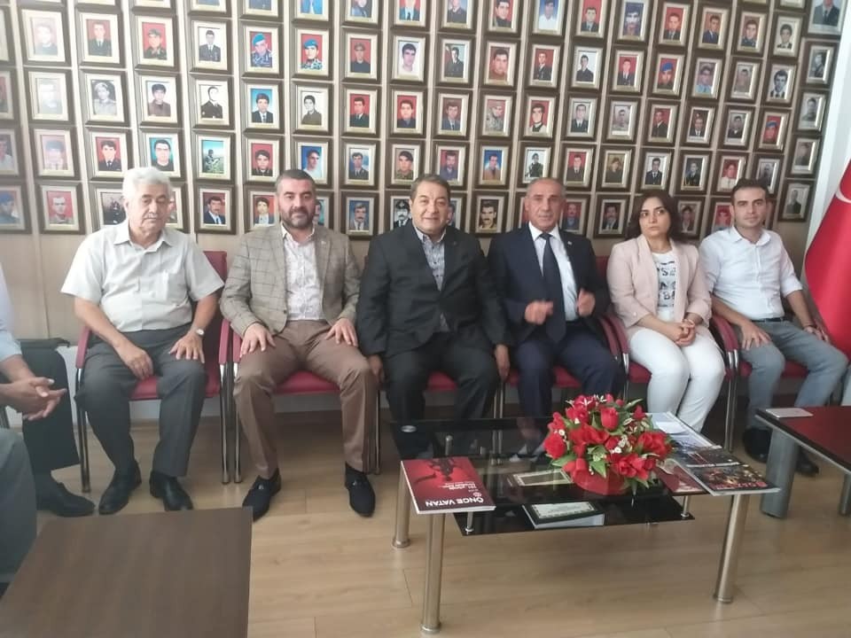 MHP heyetinden şehit ve gazi derneğine ziyaret 