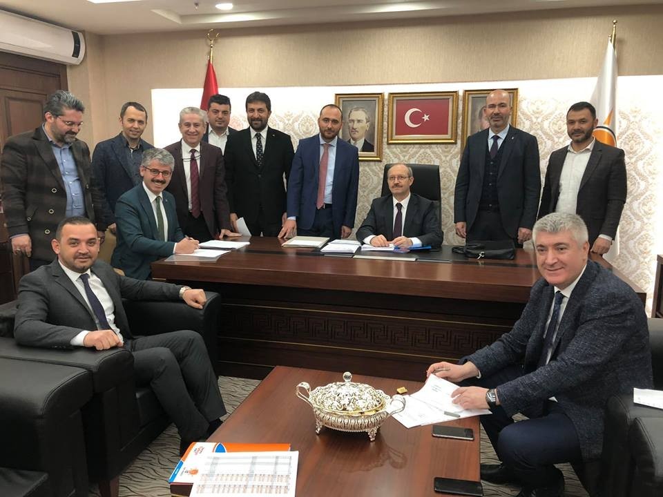 MHP İl Başkanı Serkan Tok, AK Parti İl Başkanlığında 