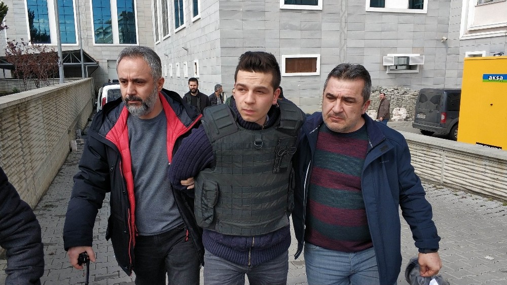 MHP İlçe Başkanı Demirci’nin eşini oğlunun düğününde öldüren sanığa 25 yıl hapis 
