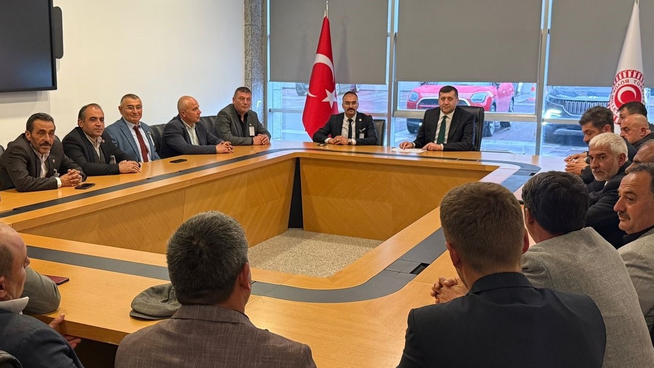 MHP Kayseri Milletvekili Baki Ersoy, İncesu muhtarlarının taleplerini TBMM’de dinledi