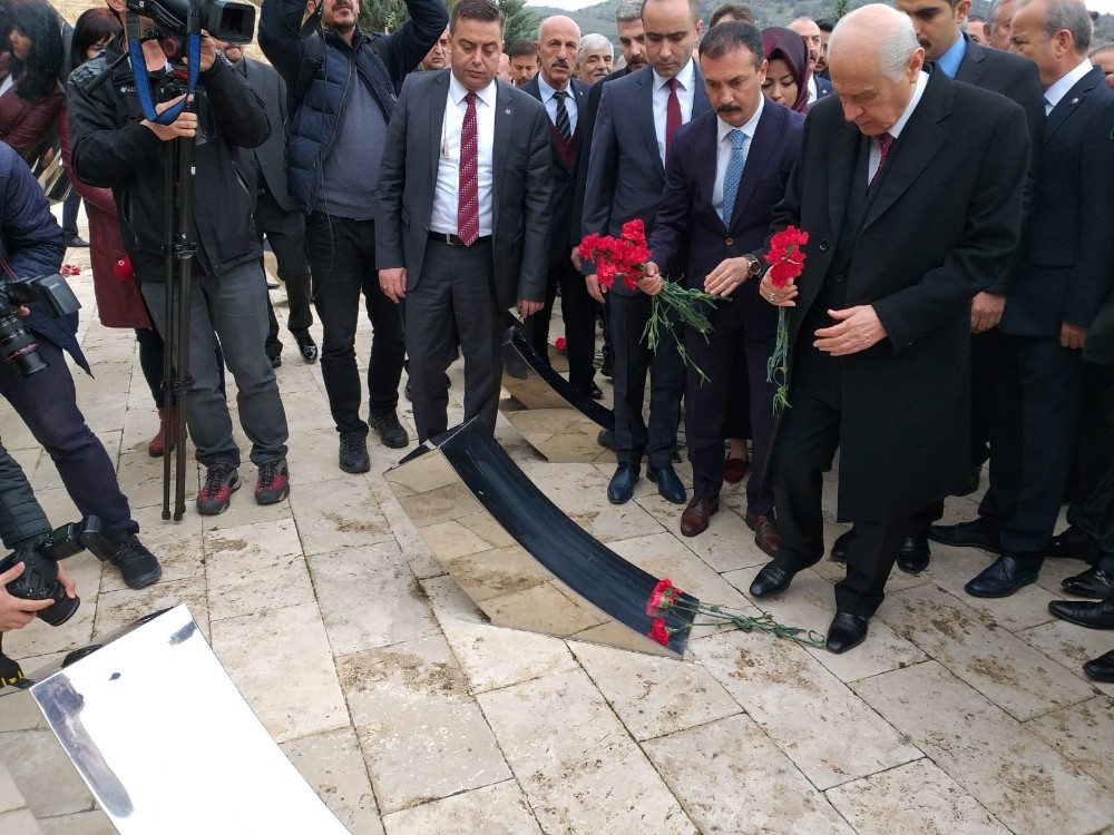 MHP Kızılcahamam’da kampa girdi 