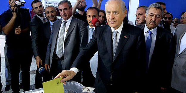 MHP Lideri Devlet Bahçeli oyunu kullandı