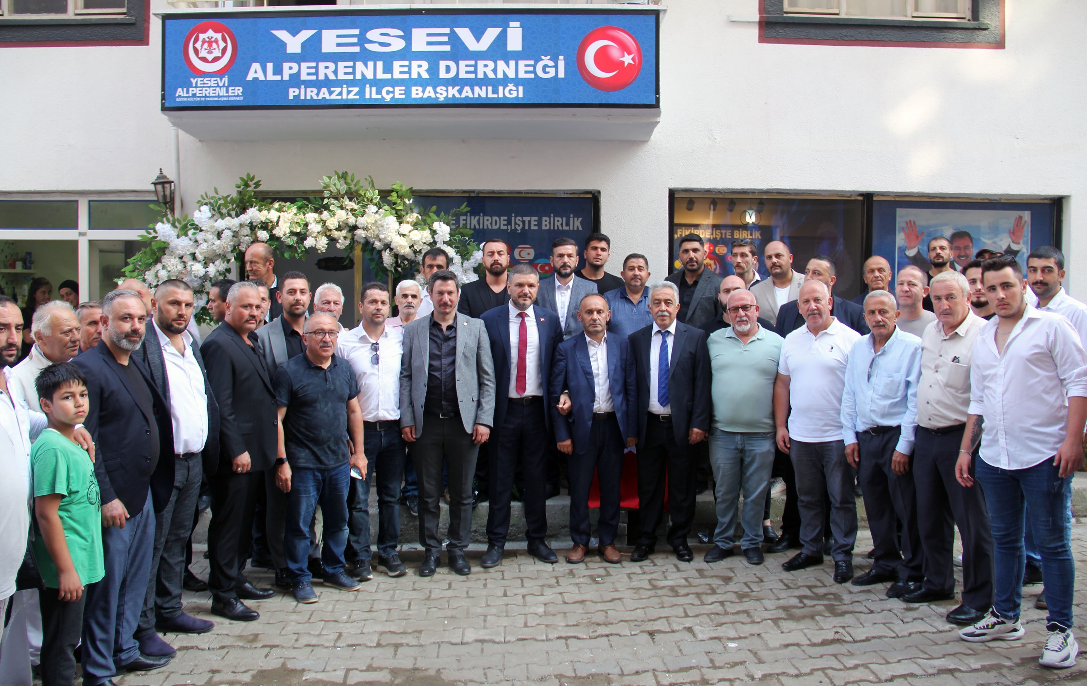 MHP Milletvekili Konal: "LGBT bütün dinlerin ortak düşmanı"