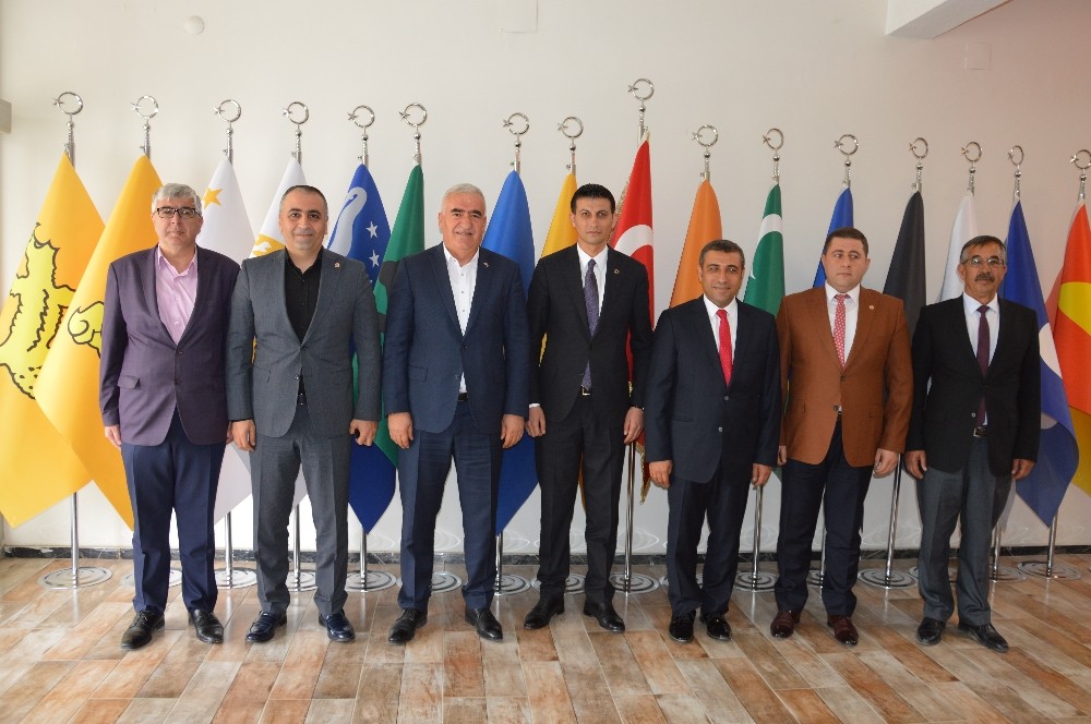 MHP milletvekillerinden Başkan Bıyık’a ziyaret 