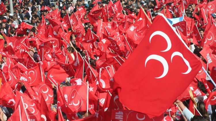 MHP'de 6 atama birden!