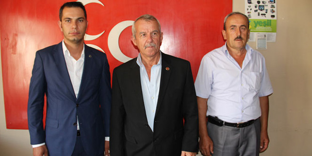 MHP'de istifalar sürüyor! Üç belediye...