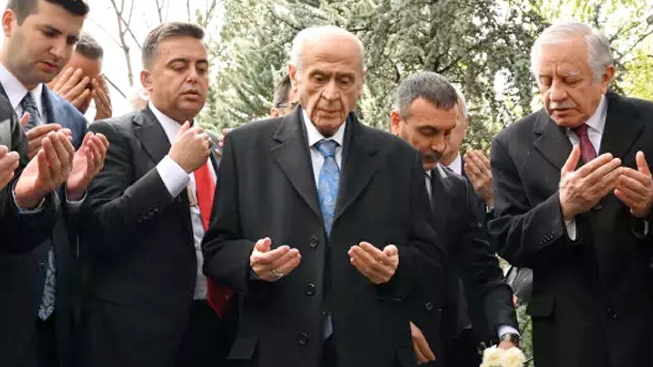 MHP'den 66 gün sonra ilk kez mesaiye başlayan Devlet Bahçeli'ye özel beste! İşte sözleri