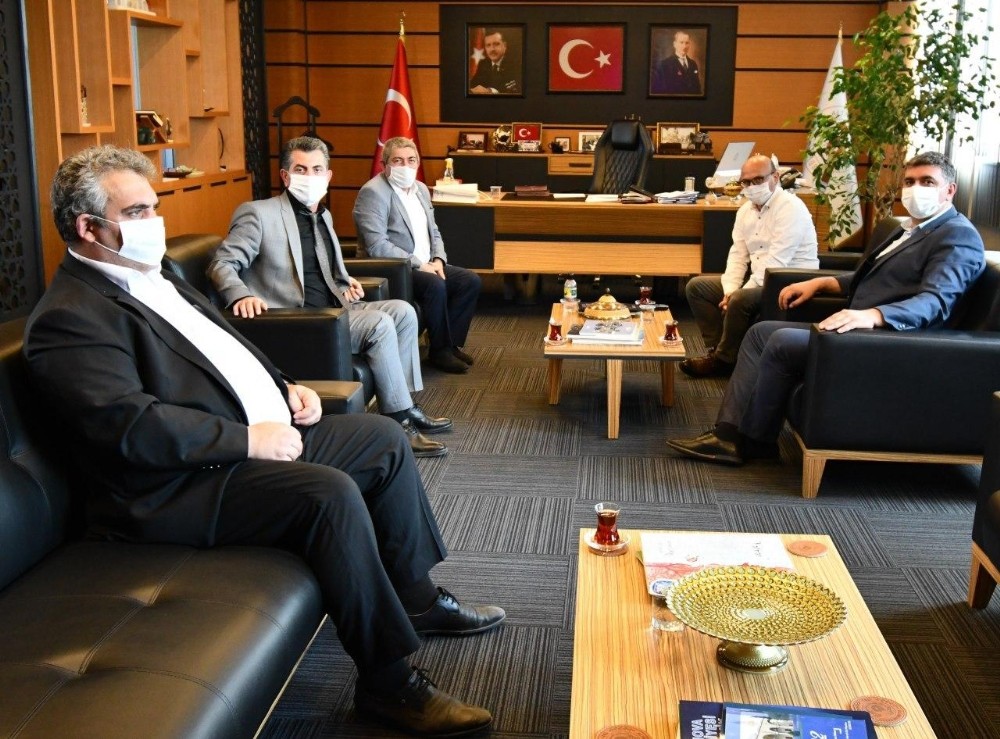 MHP’den Başkan Oral’a ziyaret 