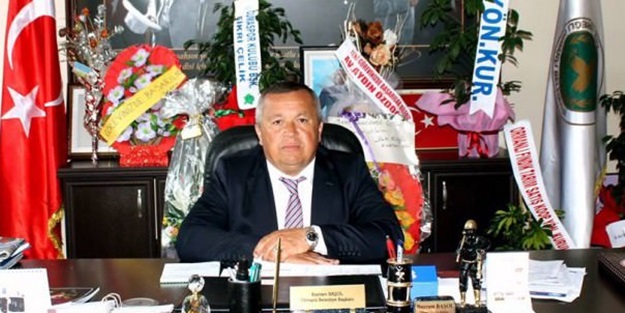 MHP'den istifa edip AK Parti'ye geçti